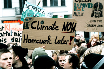 A student climate protest in Berlin (Photographer: Jonathan Kemper)